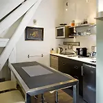 Maison D'hote De Myon Bed & Breakfast 4*