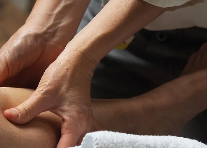 Alojamento de Acomodação e Pequeno-almoço Maison D'hôte De Myon 4*