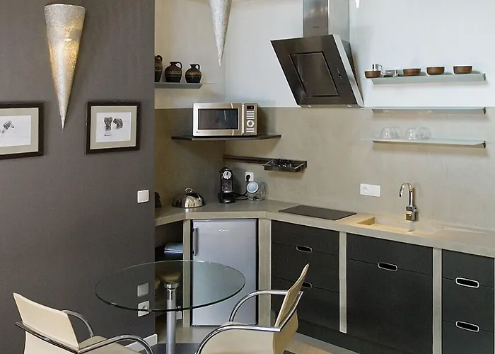 Maison D'hôte De Myon Alojamento de Acomodação e Pequeno-almoço 4*